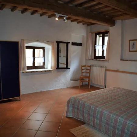 Farm stay Agriturismo Alla Vecchia Quercia Pergola