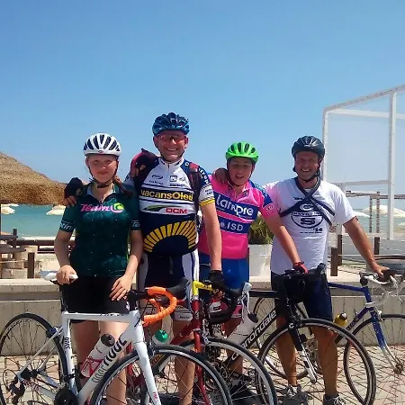 Vecchia Quercia 农家乐 *