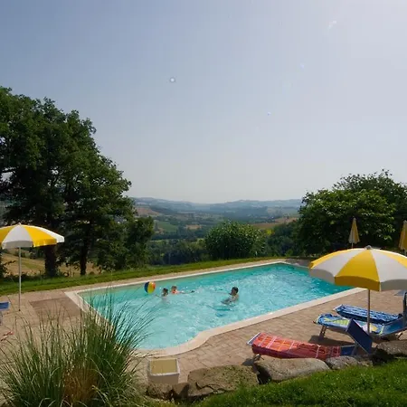 Vecchia Quercia ファームステイ ペルゴラ